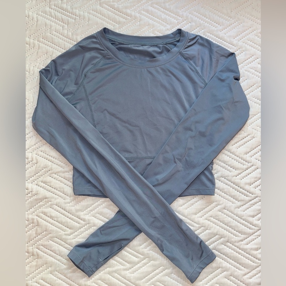 Women’s Long Sleeve Cropped Athletic Top
